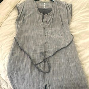 Kuhl brand gray short sleeve casual dress